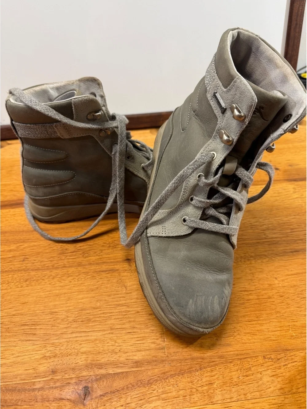 Chaco Women's Waterproof Leather and Suede Winter Boots with Ankle Support 8